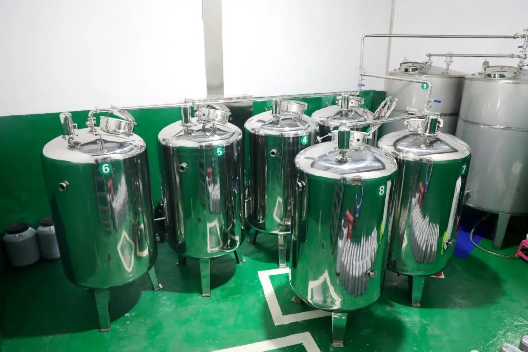 破茧化蝶!丽江油橄榄龙头企业16年实现种产销一体化_久顾橄榄油